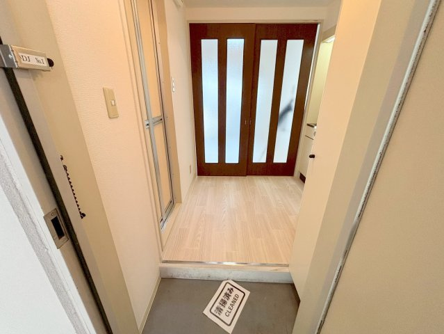 京和マンションの玄関