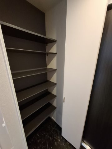 ホワイトガーデン西宮中島町の収納