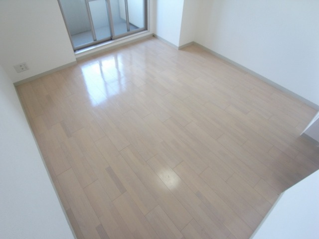 グリーン・ネス神戸駅前の居間・リビング