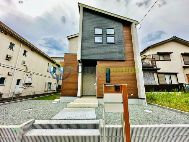 【成約御礼】平塚市南原3丁目　新築戸建の外観