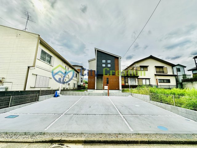 【成約御礼】平塚市南原3丁目　新築戸建の前面道路含む現地写真