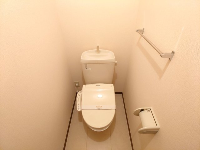 【トイレ】 | 温水洗浄便座付き