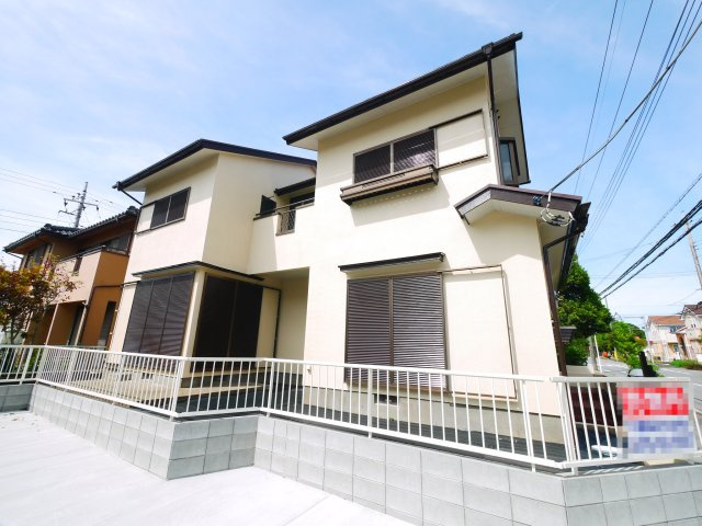 東金市日吉台2　中古戸建の外観|内外装リフォーム済み令和7年9月レイクサイド分譲地内上下水都市ガス駐車3台可能  ローソン徒歩約6分