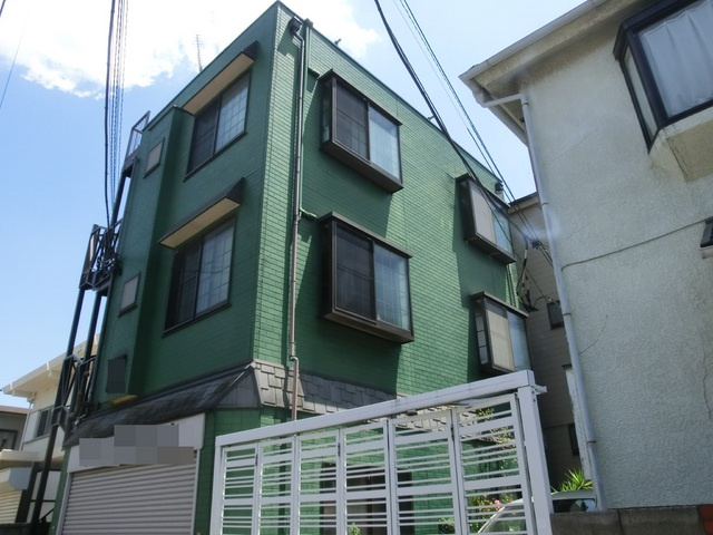 コーポ和の外観|閑静な住宅地にあるアパートです。