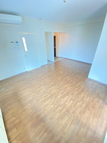 ルネ若草の居間・リビング