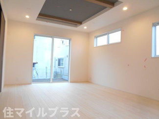 【居間・リビング】 | 郡山市安積荒井2丁目新築一戸建て2棟 | リビングです