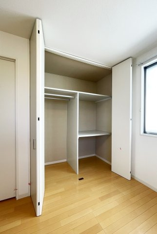 クラヴィエ沖洲　Ⅱ番館の収納