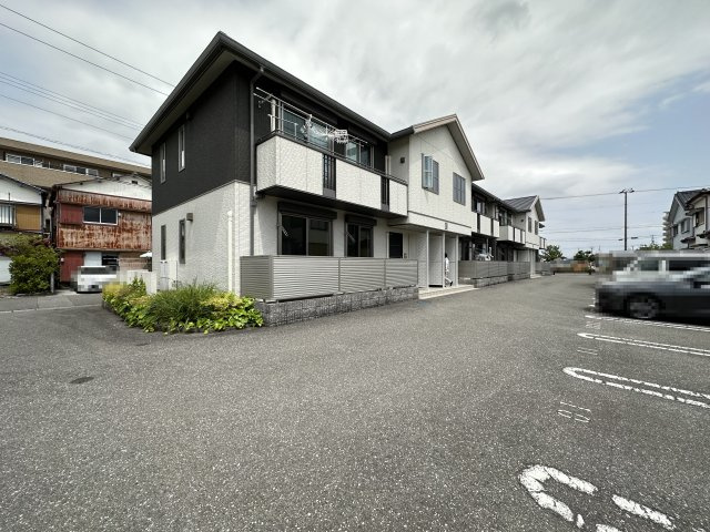 グランマスト杉井流Ⅱ C棟の外観