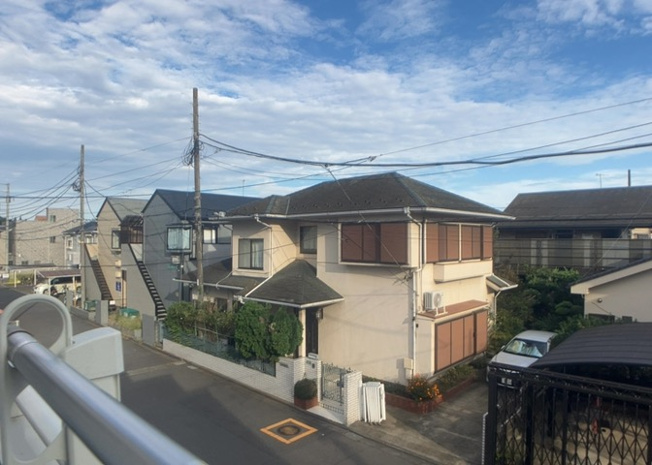【展望】 | 眺望を気にして物件を探す場合、前面に建物が建っていないか現地で確認しましょう！前面に建物があると景色はもちろん、日当たりや風通しにも影響が出てきます。住んだ時のことを想像しながら現地見学をしましょう。