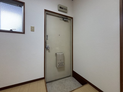 【玄関】 | ブルーメ森井