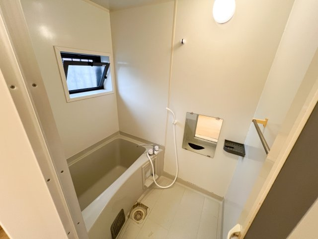 ローズコート南久万の浴室