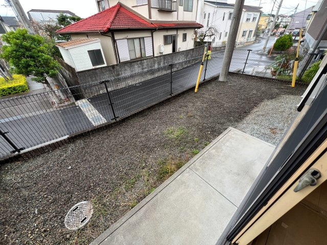 ローズコート南久万の庭