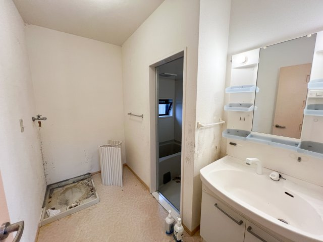 ローズコート南久万の洗面所