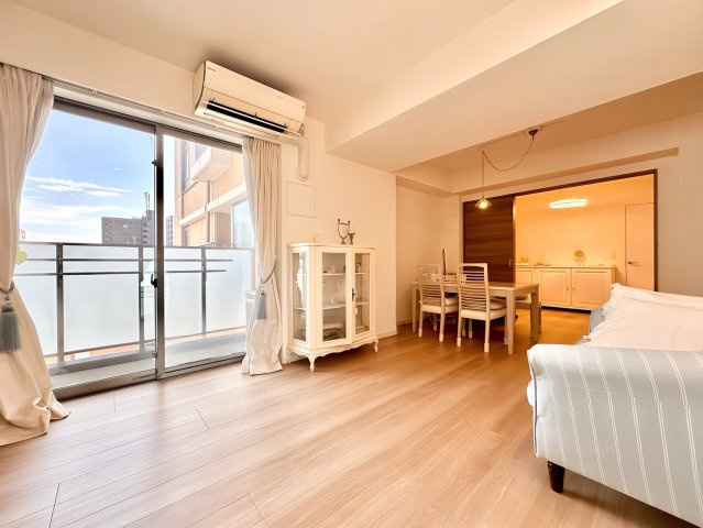 アトラスタワー本郷駅前の居間・リビング