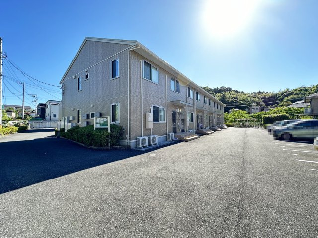 福井ガーデンハイツ A棟の外観