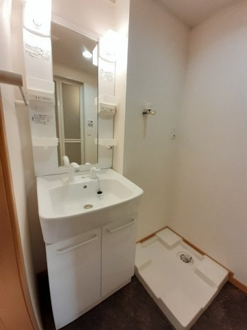 鈴蘭館Ⅱの洗面所