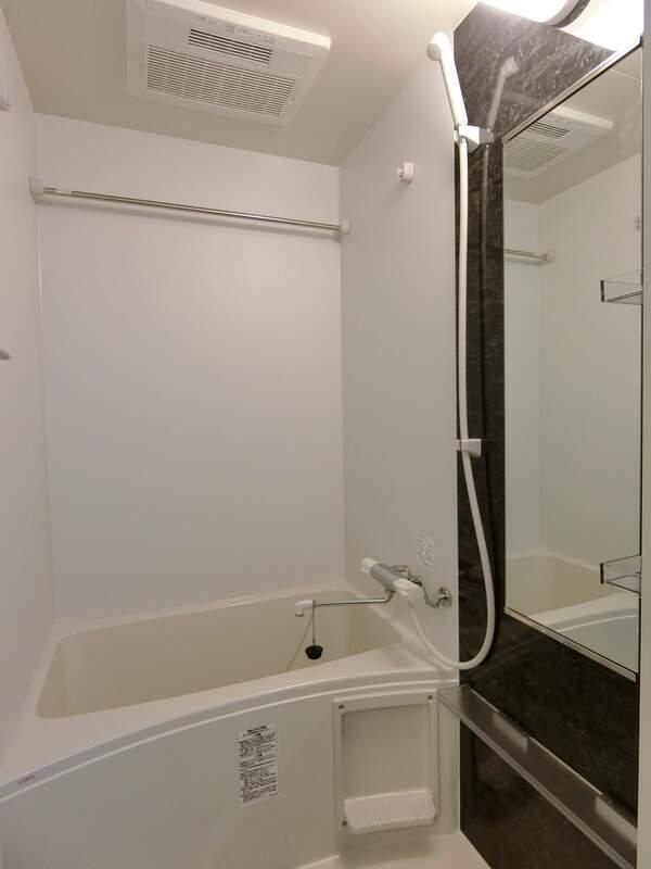 リブリ・ＨＩＲＡＳの浴室