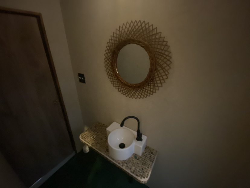 紫野下門前町貸家の洗面所