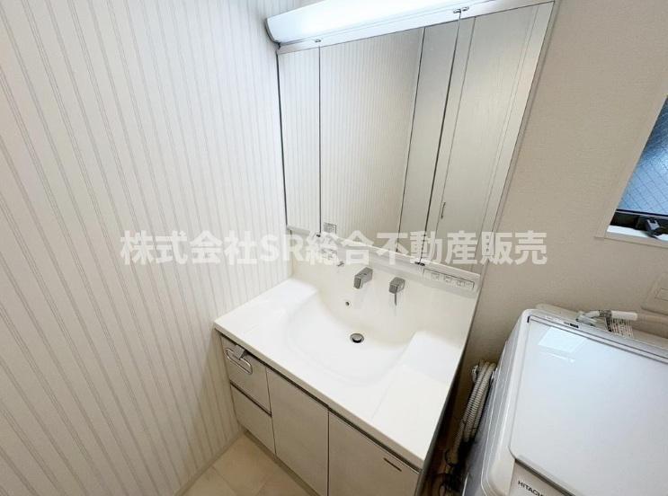 稲葉1丁目　中古戸建の独立洗面台|温水シャワー付洗面化粧台があり朝の支度も楽々です☆