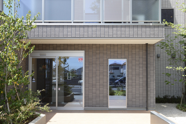 【エントランス】