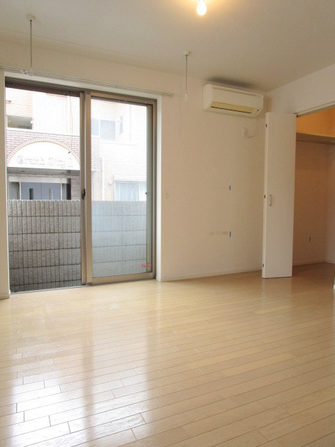 エスポワールメゾン・イクタの洋室|★フローリング★