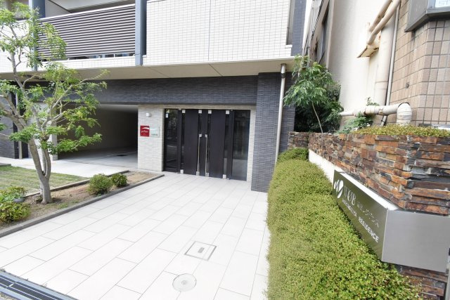 W.O.B西宮レジデンスのエントランス