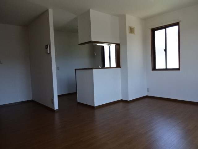 たつの市龍野町中村のハイツの居間・リビング