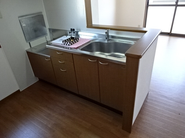 たつの市龍野町中村のハイツのキッチン