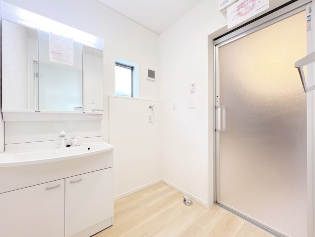 花巻市星が丘第6の浴室