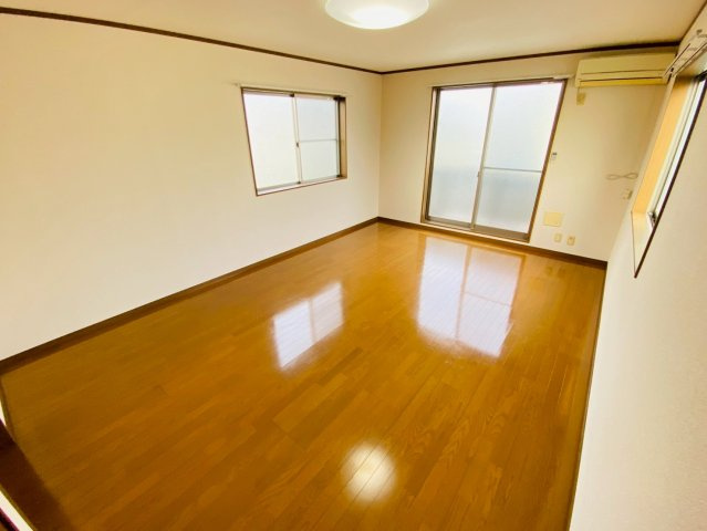 【居間・リビング】