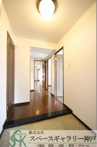 ファミール岡本の玄関|※お部屋により仕様が異なる場合がございます※