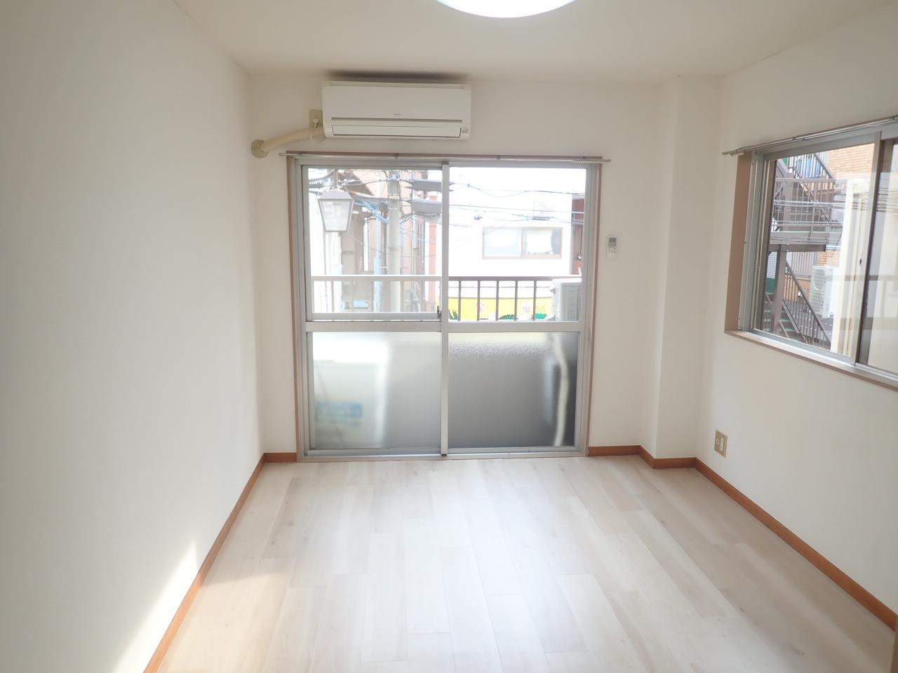 コーポオザワ新小岩の居間・リビング