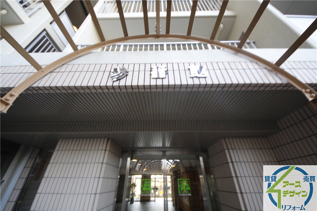 ファミールハイツ明石参番館のエントランス