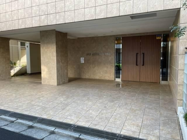 オープンレジデンシア本駒込のエントランス