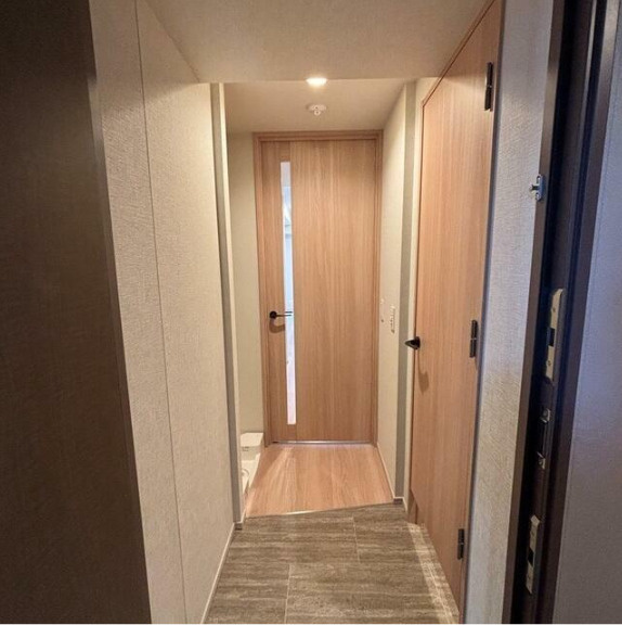 リビオメゾン東北沢の玄関