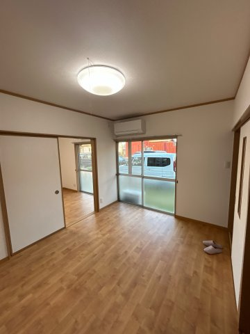 六軒屋町5丁目貸家の居間・リビング