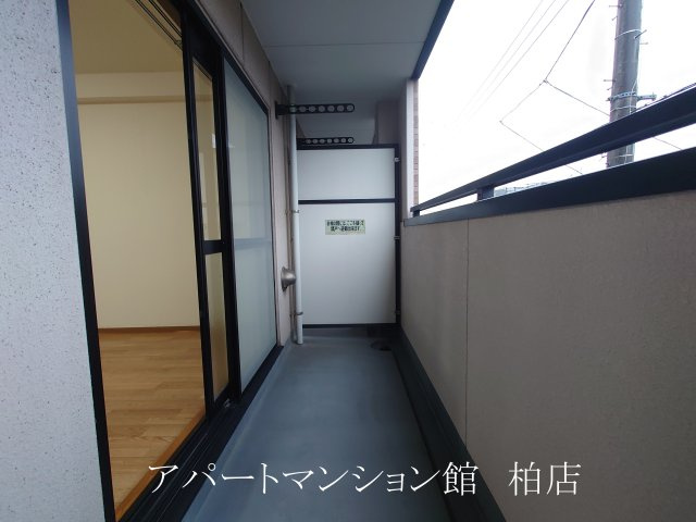 セルフィール西原のバルコニー