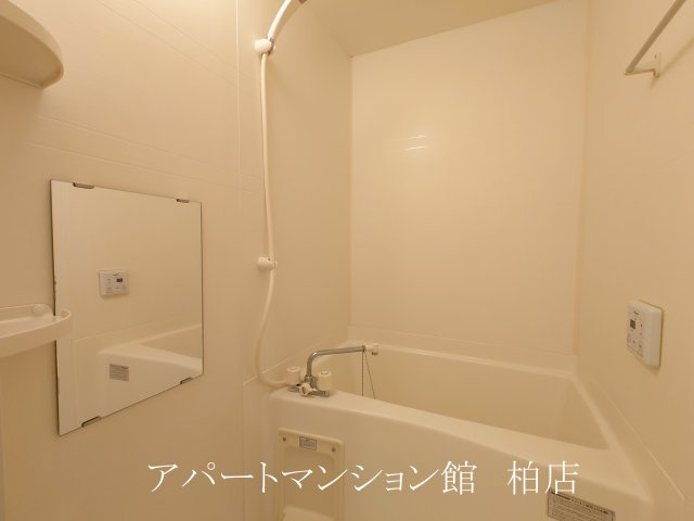 セルフィール西原の浴室