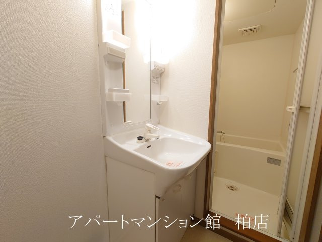 セルフィール西原の独立洗面台