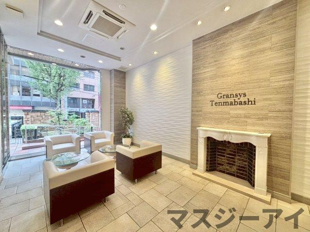 グランシス天満橋のロビー