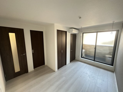 【居間・リビング】 | (仮称)海老名アパートA棟 | おしゃれなリビングです