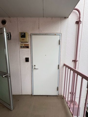 【玄関】 | イグチマンション | きれいな玄関です