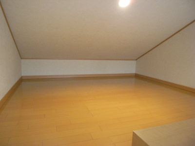 【寝室】 | ウィステリアK | 落ち着いた色調の寝室です