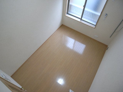 【洋室】 | ウィステリアK | 個人の部屋や寝室として使える洋室です