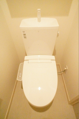 【トイレ】 | リブリ・上つるま | 清潔感のあるトイレです