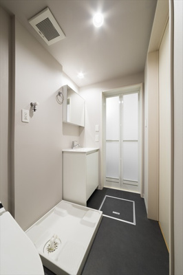 【洗面所】 | サヴォイ東林間 | 忙しい朝には欠かせない洗面所です