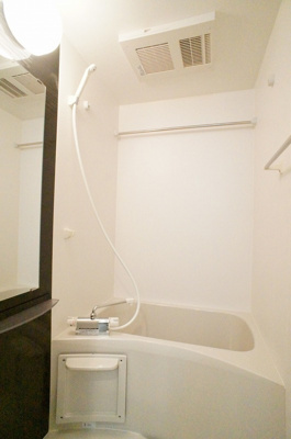 【浴室】 | リブリ・モアアリエッタ | コンパクトで使いやすいお風呂です