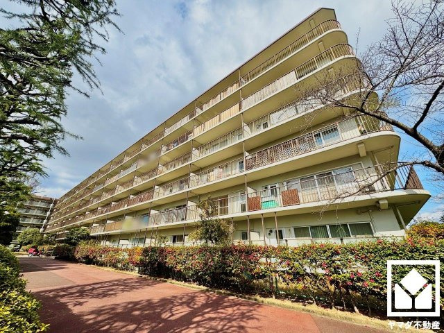 コトーハイツ伏見稲荷A棟の外観