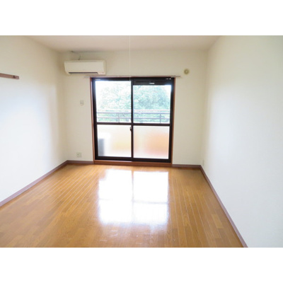 【居間・リビング】 | ラグナガーデン亀川