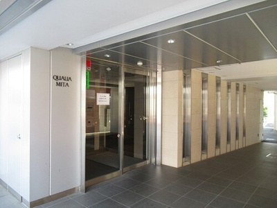 【エントランス】 | クオリア三田 | マンションエントランス